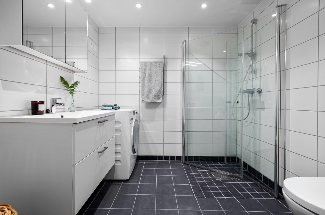 2 Guys Construction Inc 